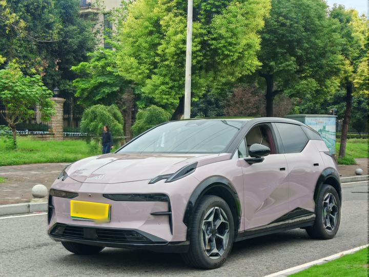 X 2025 5-Seater RWD