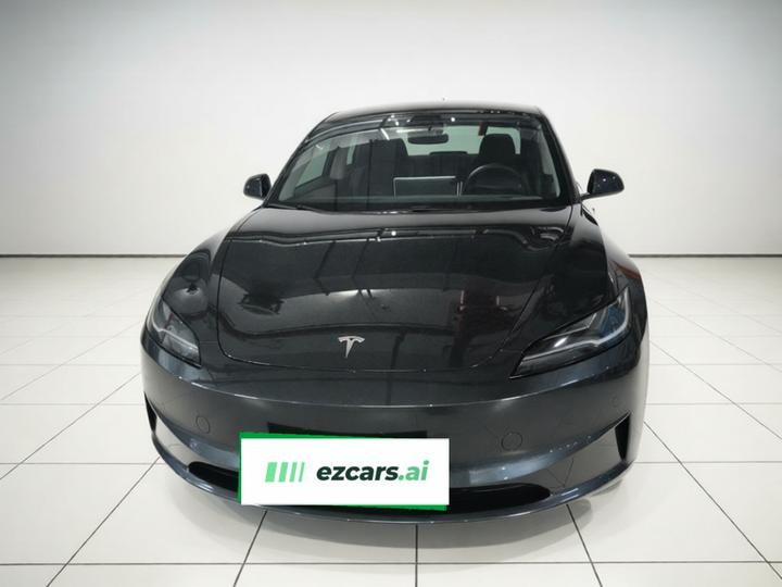 Model 3 2023 RWD photo 2