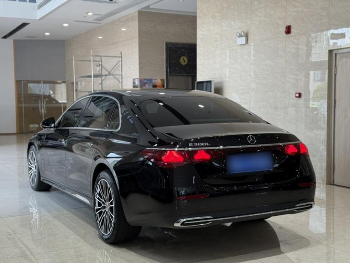 E-Class 2026 E 300 L Luxury photo 3