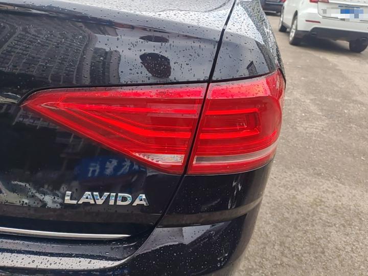 Lavida 2017 1.6L AT Comfort photo 7
