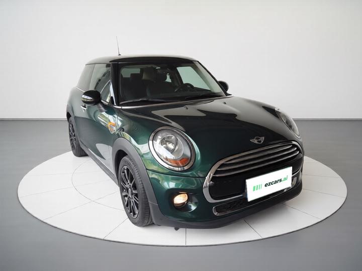 2016 1.5T COOPER 5-Door photo 3