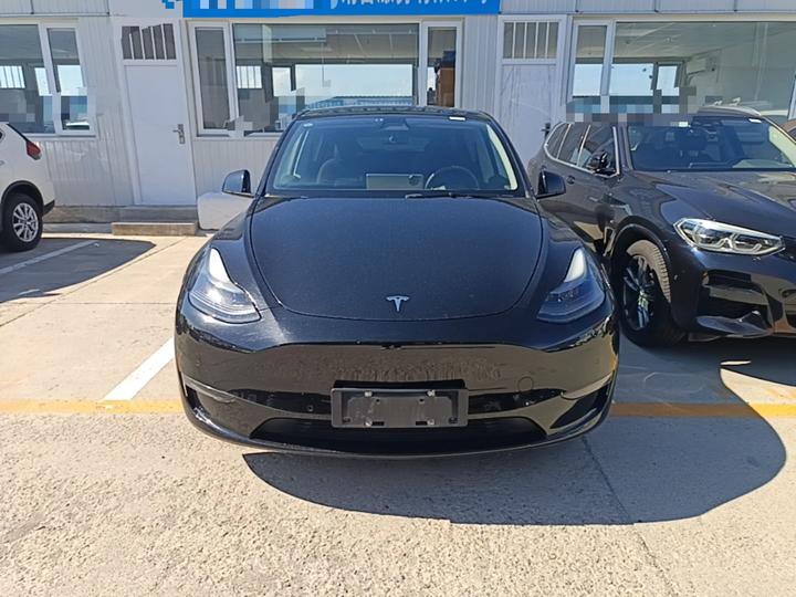 Model Y 2021 Standard Range RWD photo 2