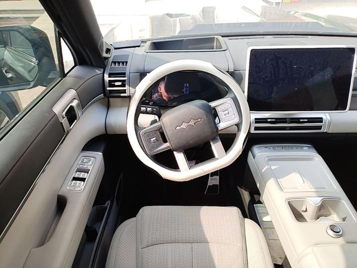 Fang Cheng Bao 7 2025 200KM RWD Max photo 6