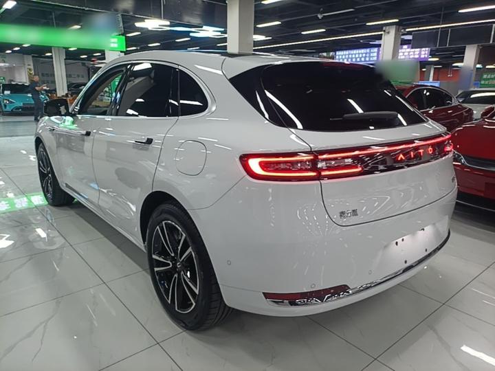HIMA AITO M5 2025 EV Ultra RWD photo 4