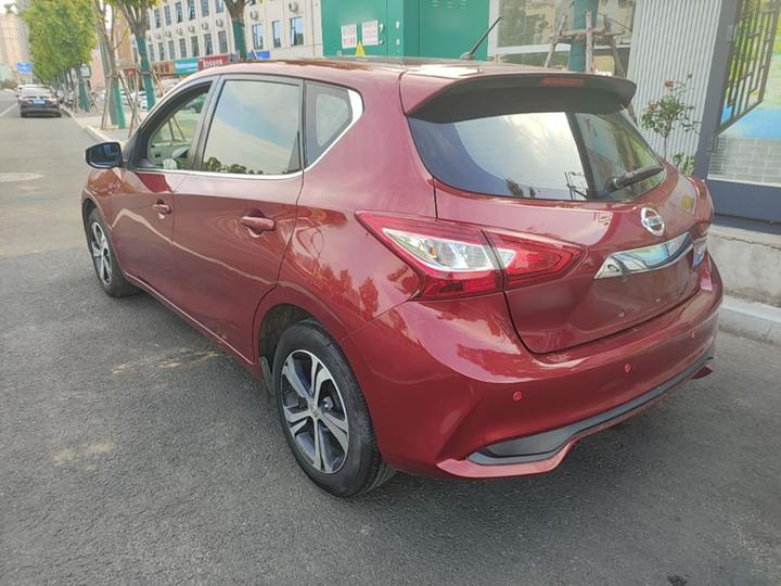 Tiida 2016 1.6L CVT photo 4