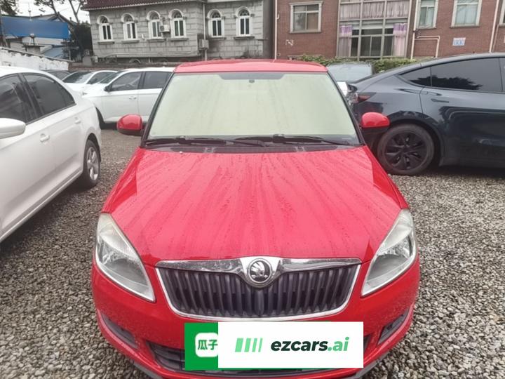 Fabia 2014 1.4L AT photo 2