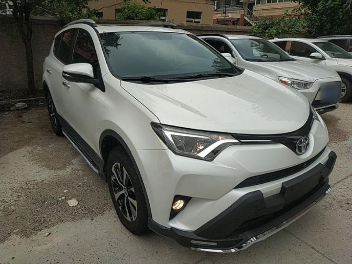 RAV4 2016 2.0L CVT RWD China V photo 3