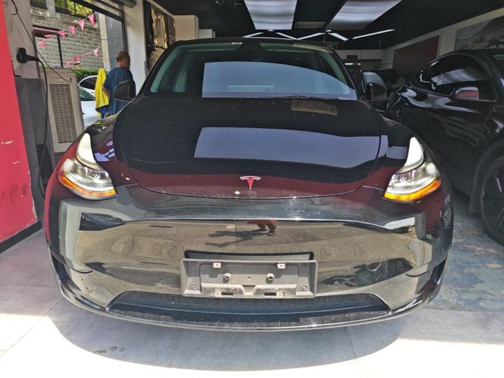 Model Y 2022 Facelift RWD photo 2