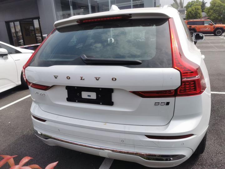 XC60 2025 B5 AWD Luxury photo 3