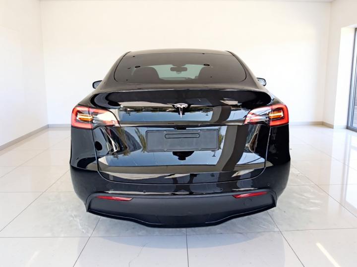 Model Y 2023 Long Range AWD photo 3