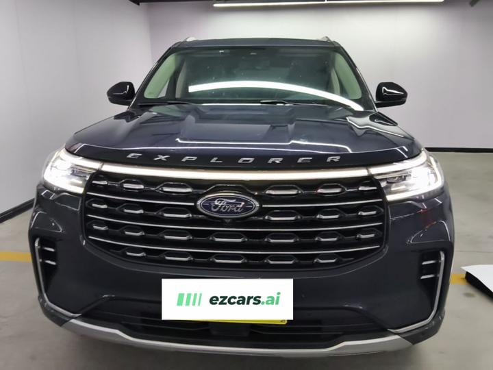 Explorer 2023 EcoBoost 285 AWD Titanium 6-Seater photo 2