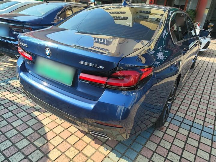 5 Series EV 2021 535Le Pioneer M Sport Package photo 6