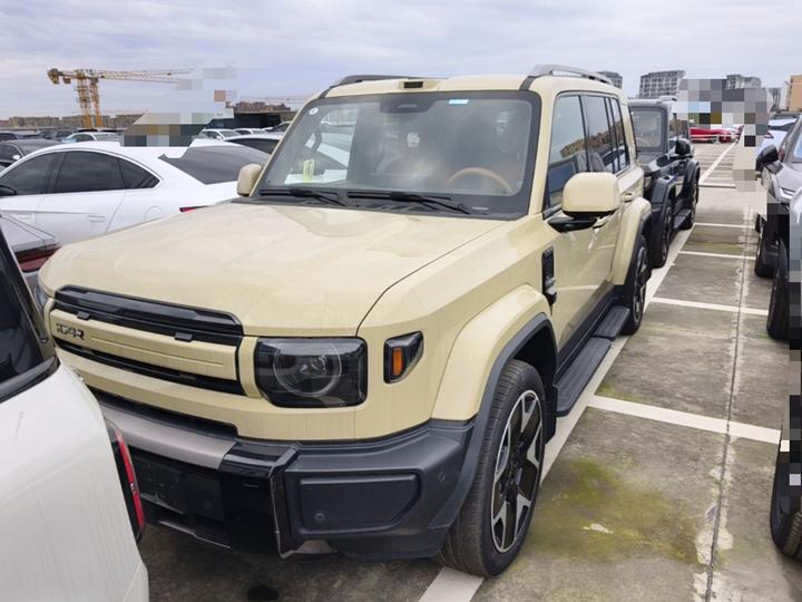 iCAR V27 2026 200KM AWD 700 photo 2