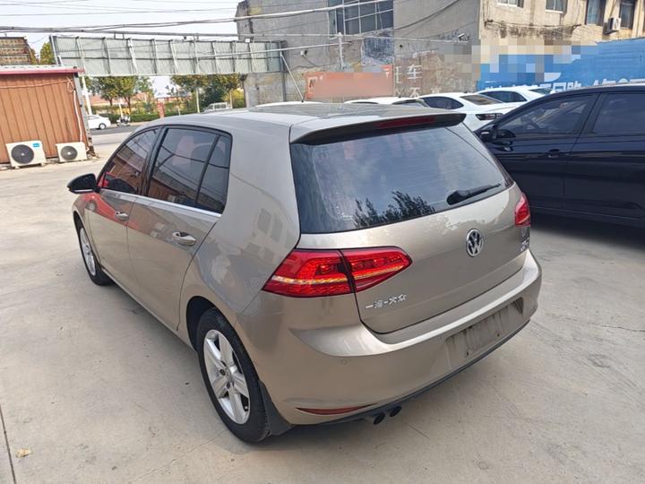 Golf 2016 230TSI AT Comfort photo 4