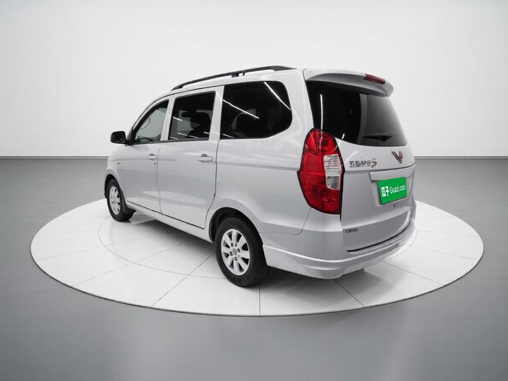 Wuling Hongguang 2014 1.5L S Standard photo 4