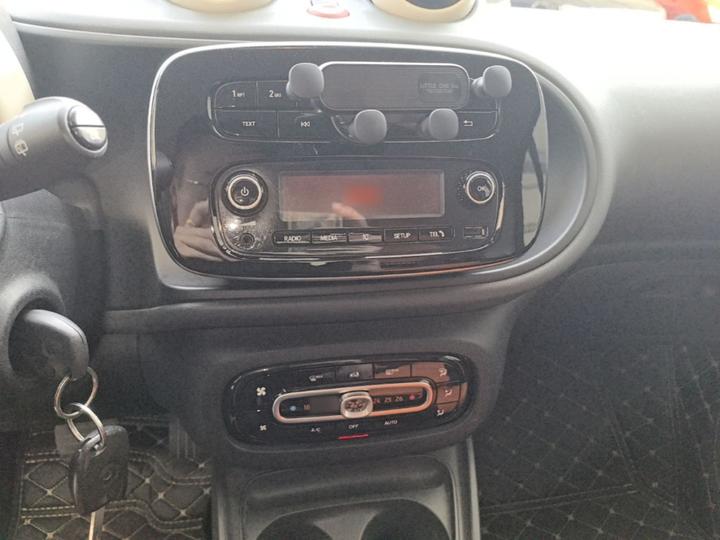 fortwo 2015 1.0L 52 Coupe photo 4
