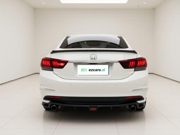Spirior 2015 2.0L Premium photo 3