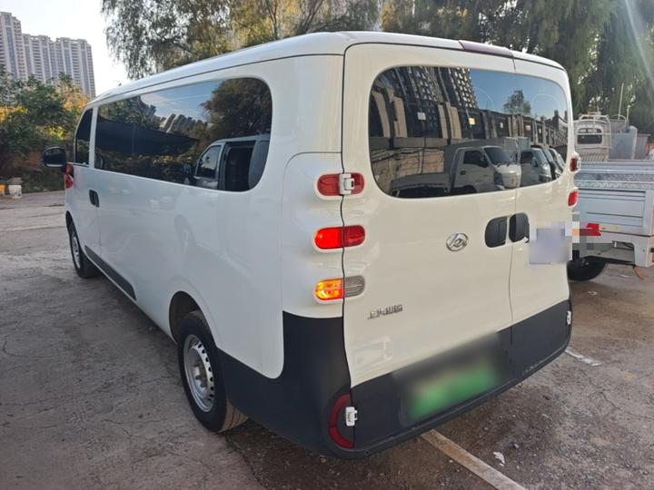 MAXUS V1 2025 V1+ Long Wheelbase 62kWh photo 4
