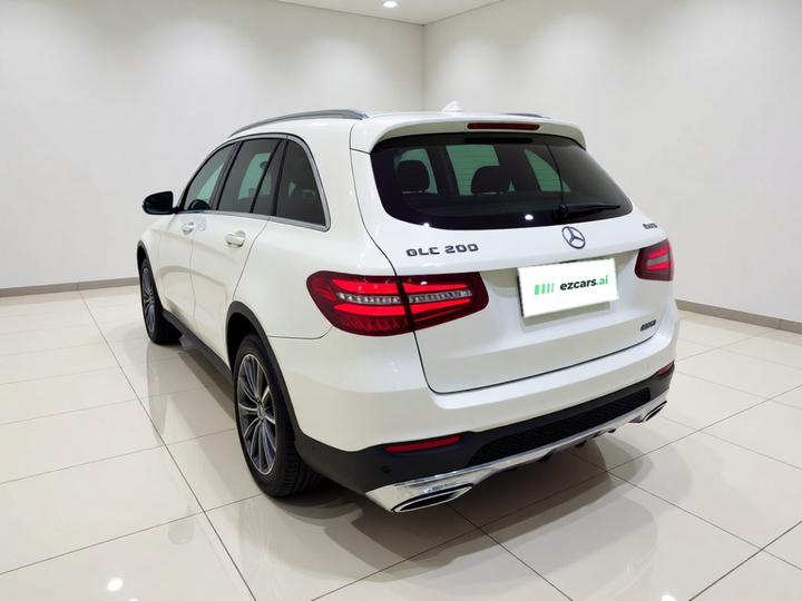 GLC 2016 GLC 200 4MATIC photo 4