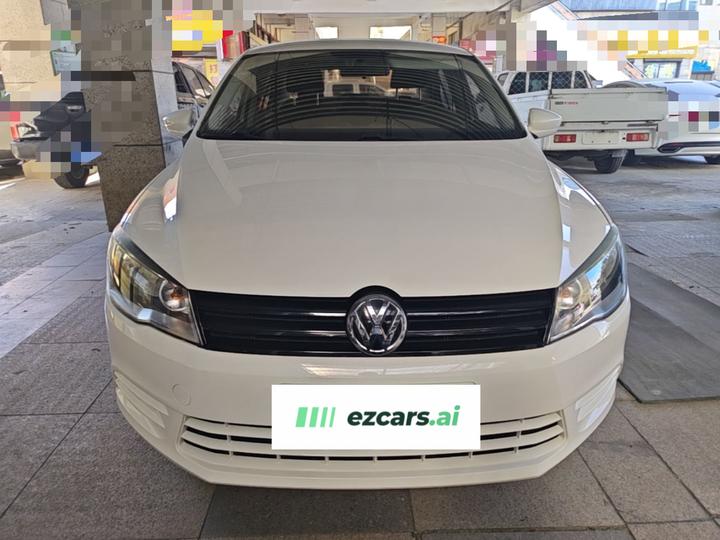2015 1.6L MT Fashion photo 2