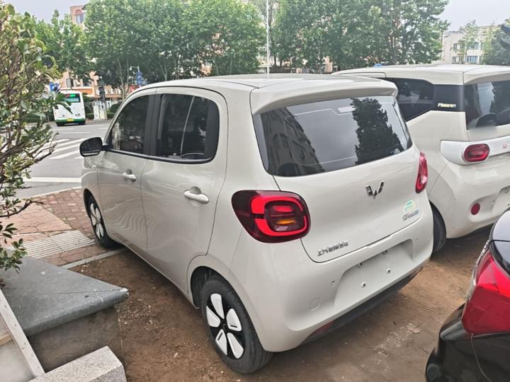 Hongguang MINIEV 2025 4th Gen 4-Door photo 4