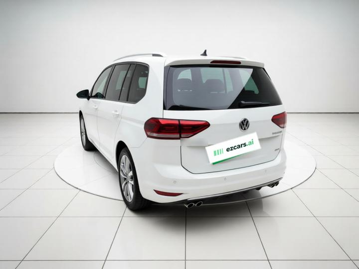 2018 L 280TSI DSG 7-Seater photo 4