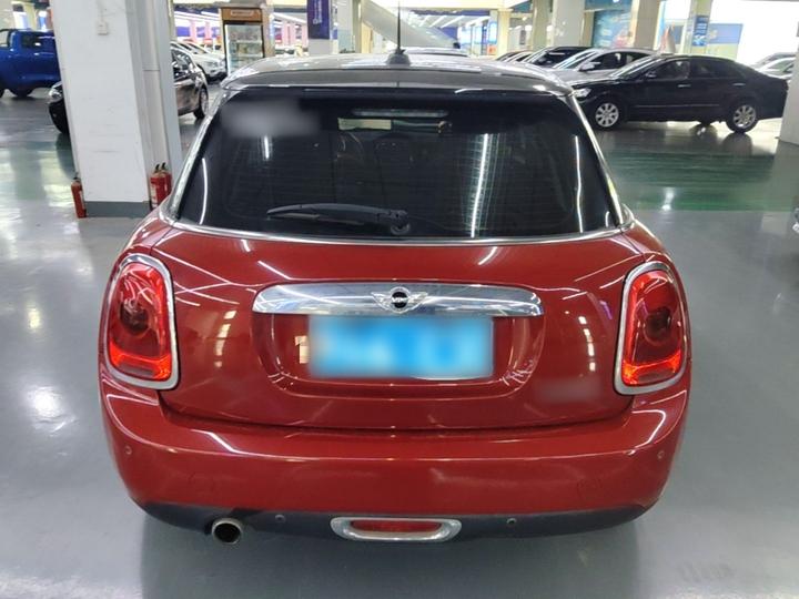 2016 1.5T COOPER 5-Door photo 3