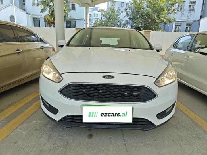 Focus 2017 Hatchback 1.6L AT Comfort photo 2
