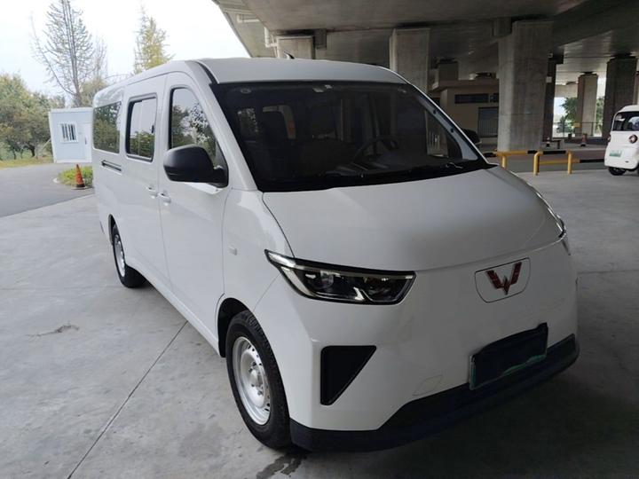 Wuling 2024 300km Comfort Bus 75kW photo 3