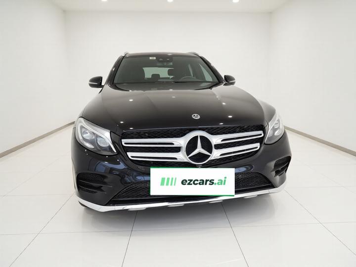 GLC 2017 GLC 300 4MATIC Dynamic photo 2