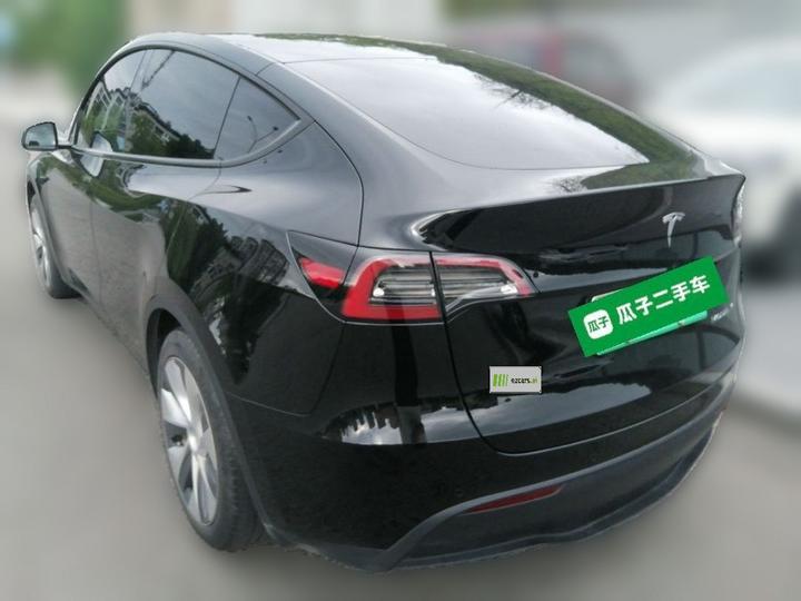 Model Y 2023 RWD photo 4