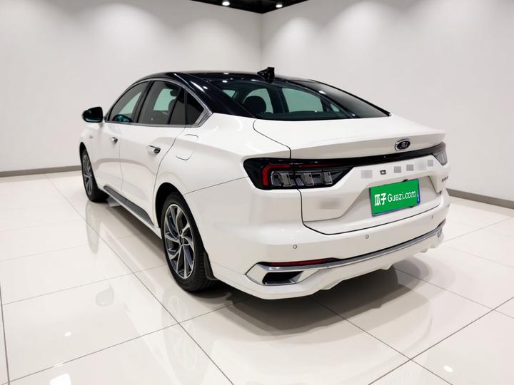 Mondeo 2022 Facelift EcoBoost 245 Supreme photo 4