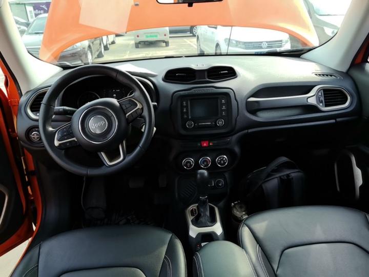 Renegade 2016 1.4T AT photo 5