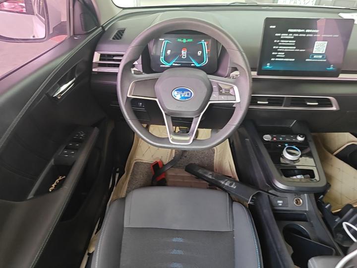 e2 2020 Upgraded Standard Range Standard photo 2