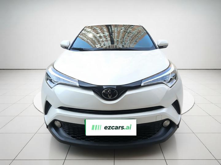 C-HR 2020 2.0L Leading photo 2
