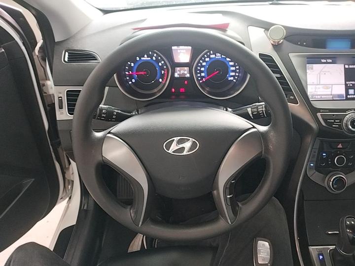 Elantra 2015 1.6L AT Leading photo 4