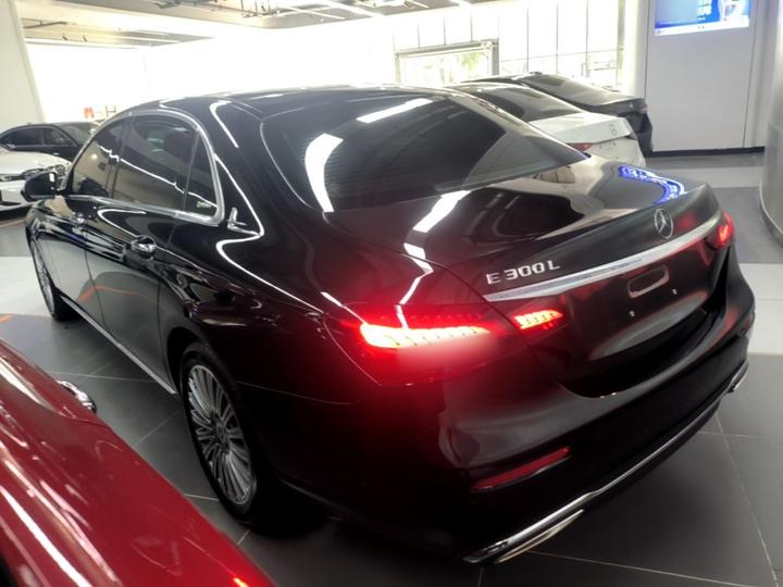 E-Class 2022 Facelift E 300 L Luxury photo 4