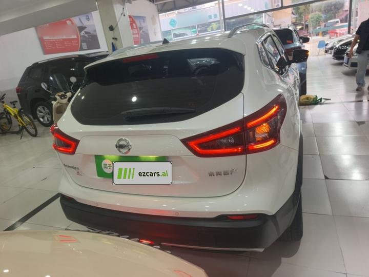 Qashqai 2021 2.0L CVT Luxury photo 5