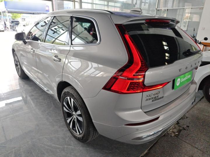 XC60 2023 B5 AWD Luxury photo 4