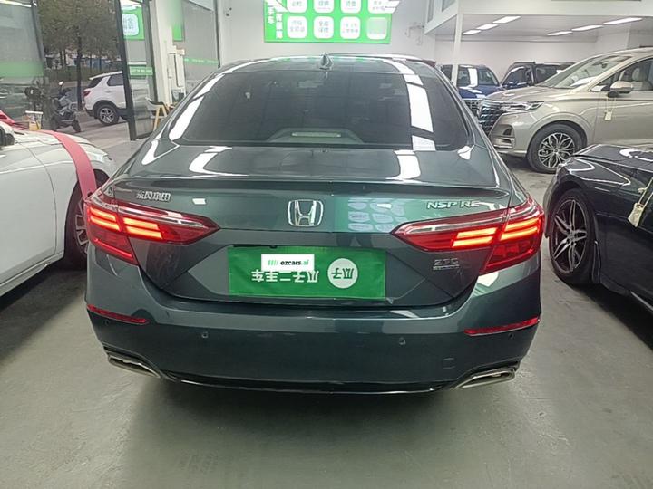 2022 260TURBO photo 3