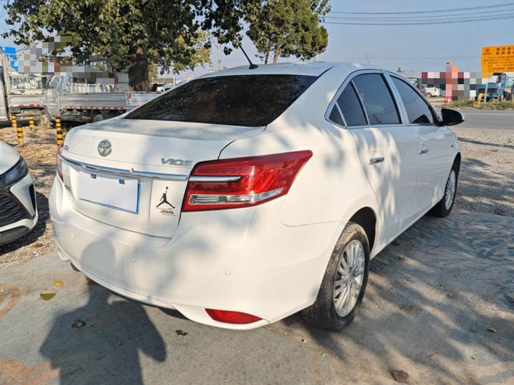 Vios 2017 1.5L CVT photo 4