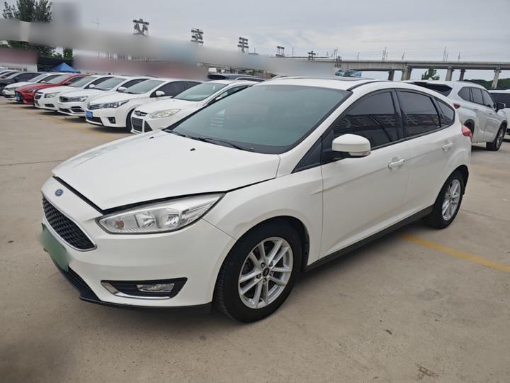 Focus 2017 Hatchback EcoBoost 125 MT Fashion