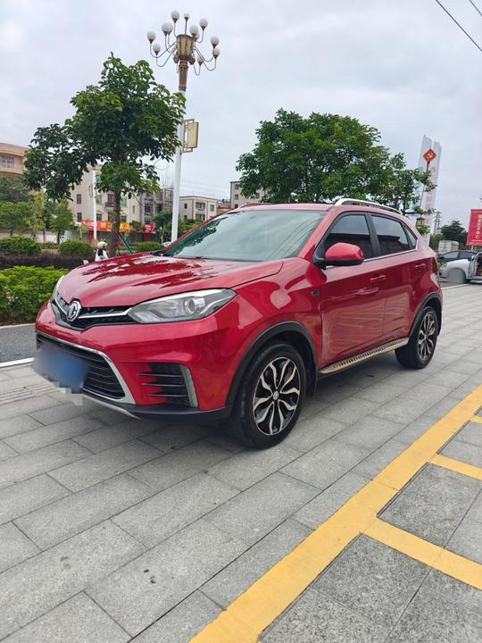 GS 2017 30T AT Exclusive