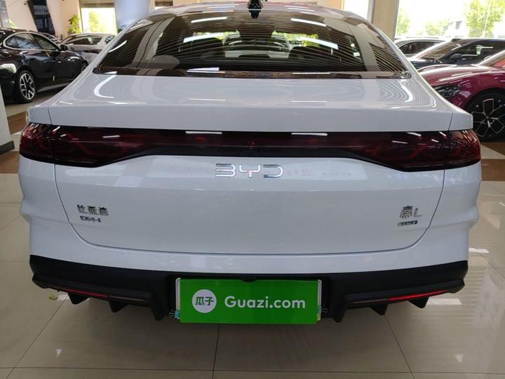 Qin L 2025 DM-i ADAS 120KM photo 3