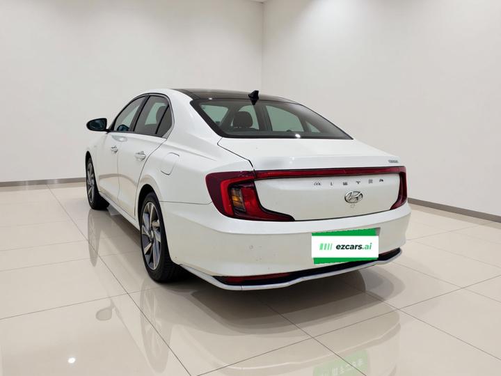 Mistra 2021 1.8L CVT LUX Premium photo 4