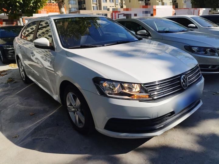 Lavida 2017 1.6L AT photo 3