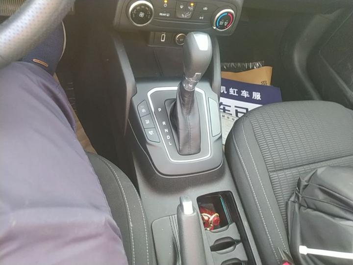 Focus 2020 Sedan 1.5L AT photo 5