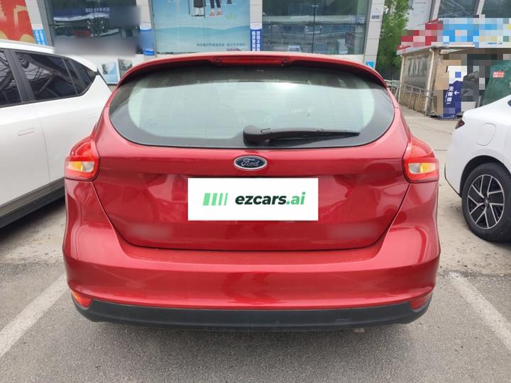 Focus 2017 Hatchback 1.6L AT Comfort photo 3