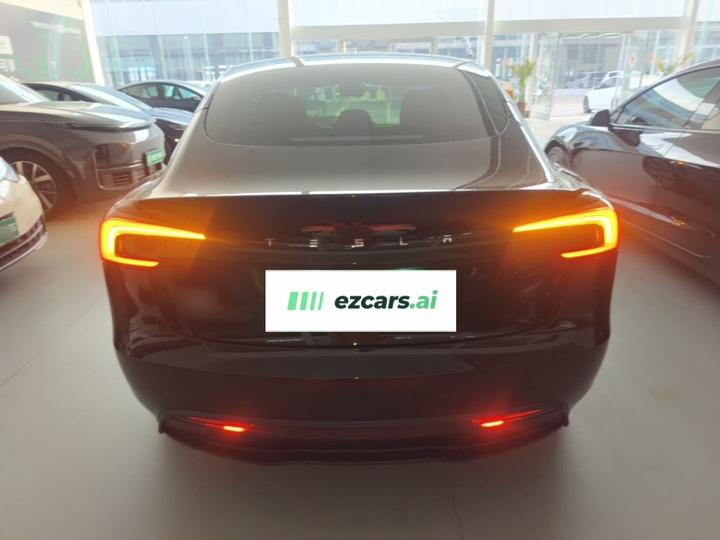 Model 3 2023 RWD photo 3
