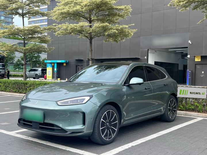 HIMA AITO M5 2022 EV AWD Performance